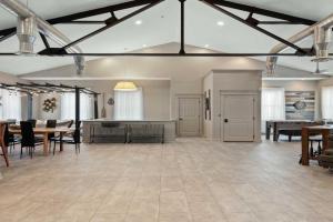 Luxe Condo with Game Area, Walk to Beach and Boardwalk Apartments, Wildwood