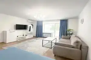 1 k prostora Siti tsentr 2 poverh vikna na park Apartments, Mykolaiv