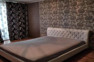2k Metro Studencheskaya Geroev Truda Frantsuzskiy bulvar Apartments, Kharkiv