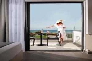 Sky Luxury Suites, Sarti