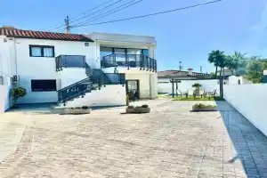 The Villa by Proper Properties, Albir