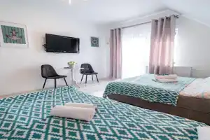 Pokoje na Żurawiej 10 Guest house, Mikolajki