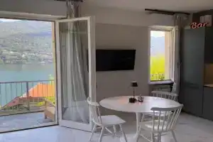 Hugau Apartment Lake Como, Carate Urio