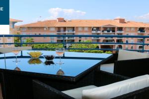 Port-Fréjus, LE PALADIEN, appartement 2 pièces climatisé, terrasse & parking Apartments, Frejus