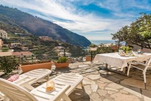 Villino Caterina House: big terrace seaview, Riomaggiore