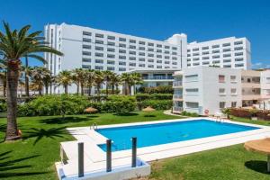 Apartamento en Edificio Torresol, 1ª linea de playa en, Nerja