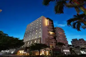 Y's Inn Oroku Ekimae, Naha