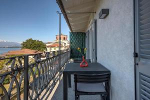 appartamenti i fiori del lago Apartments, Laveno