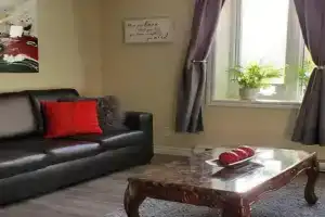 2-Bedroom Apartment Sweet #2 by Amazing Property Rentals, Ottawa