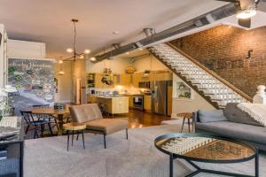 Kentucky Bourbon Loft about Downtown Apartments, Louisville