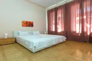 Dvokimnatna na Maydani Apartments, Kiev