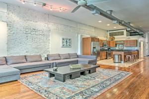 Nulu Art District Loft Walk to Dtwn Distilleries! Apartments, Louisville