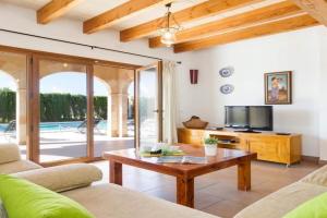 Mares 4 bedroom villa, Cala'n Forcat, Cala'N Blanes