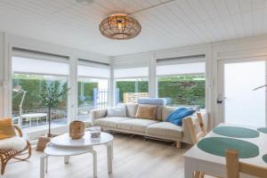 Welcome in - Vakantiewoning met zonnige tuin, dichtbij zee en strand I Noordendolfer 2-49 Guest house, Zoutelande