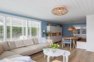Welcome in - Vakantiewoning met zonnige tuin, dichtbij zee en strand I Noordendolfer 2-51 Guest house, Zoutelande