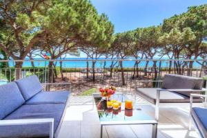 Golden Sunrise Apartment with Sea Views, Blanes