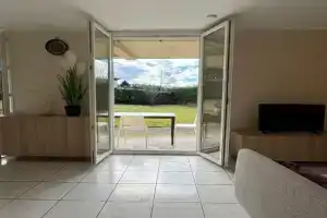 Appartement calme avec jardin, terrasse, parking et wifi à - FR-1-555-9 Apartments, Aix-les-Bains