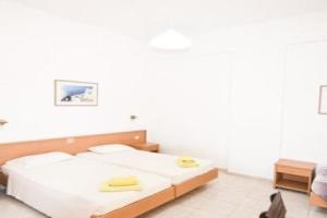 PHILIPPOS STUDIOS & APT, Lindos