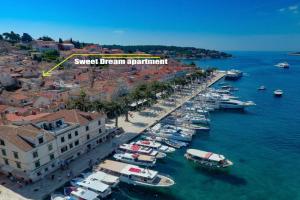 Sweet Dreams Old Town Guest house, Hvar