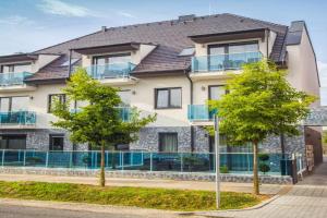 Androméda Apartman, Sarvar