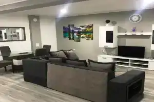 Niš Apartman Lux, Nis