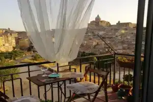 Appartamento d'Artista Apartments, Piazza Armerina
