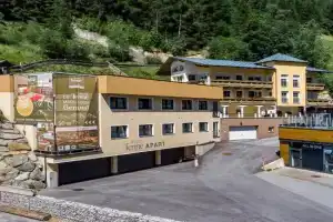 GIGGI Tenne Studios, Solden