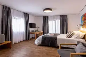 Saint George Boutique Rooms, Komotini
