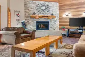 1687 Lakeside Getaway at Deer Valley! Free Deer Valley Skier Shuttle! by SkyRun Guest house, Park City