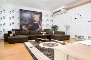 Premium Apartment by Hi5 - Vitkovics Suite, Budapest