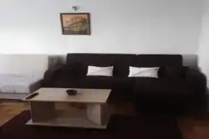 Apartman, Pirot