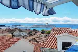 Blue Dreams Apartments In The Old Town With A Sea View, Split