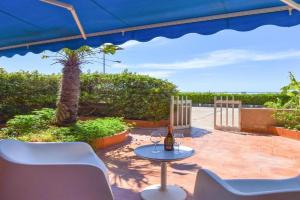 Stunning Apartment In, Marina di Ragusa