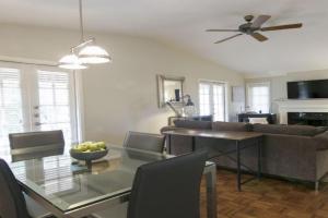 Tarrytown Townhouse, Austin