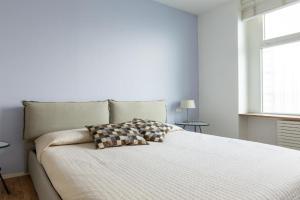 EasyTopStay - Tricolore Modern and Cozy Apartment, Monza