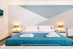 Blue Apartment, Messina