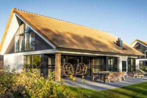 Elegant Texel Villa with Spa, De Cocksdorp