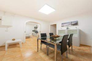 Ahllenrock Cornellà - Parking Gratis- Cerca BCN Apartments, Cornella de Llobregat