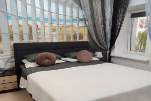 London Apartment,, Odessa
