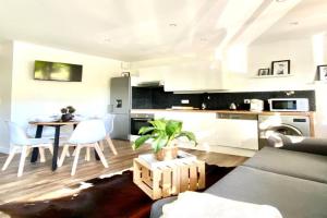 EL COCOONING - Logement Entier - Cœur de Ville - Proche Basilique & Gare Apartments, Lisieux