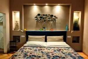 PARMA EXPRESS Traveller's Lodging front Station FS Privat PARKING Apartments, Parma