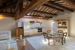 InCastrum - la soffitta in centro Apartments, Ferrara
