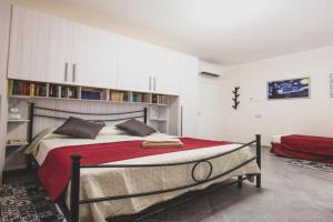 ART & BOOKS bed and breakfast Mini-hotel, Mantua