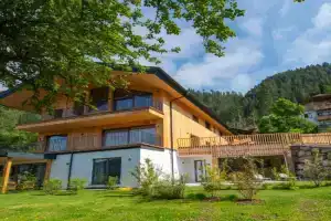 Neusach64 Apartments, Weissensee