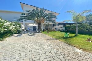 VILLA OASI a 50 mt dalla spiaggia, Alcamo Marina