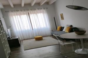 BnBFuoriMilano Mini-hotel, Rho