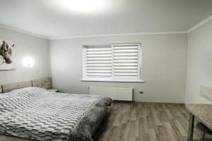 Veronika Apartments, Polyana