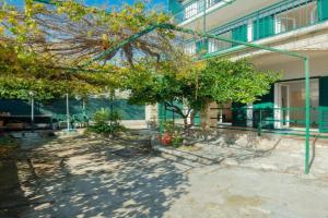 3 Bedroom Lovely Apartment In Brodarica, Zablace