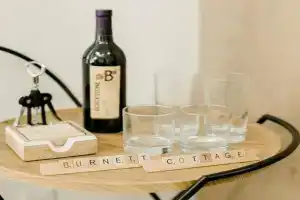 Burnett Cottage - Pine, Cedar Rapids