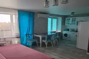 lyuksovaya kvartirka v stile pechvork v tsentre Apartments, Kremenchuk